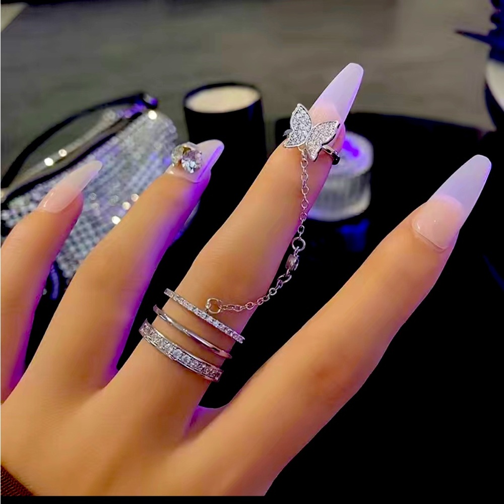 Butterfly chain ring